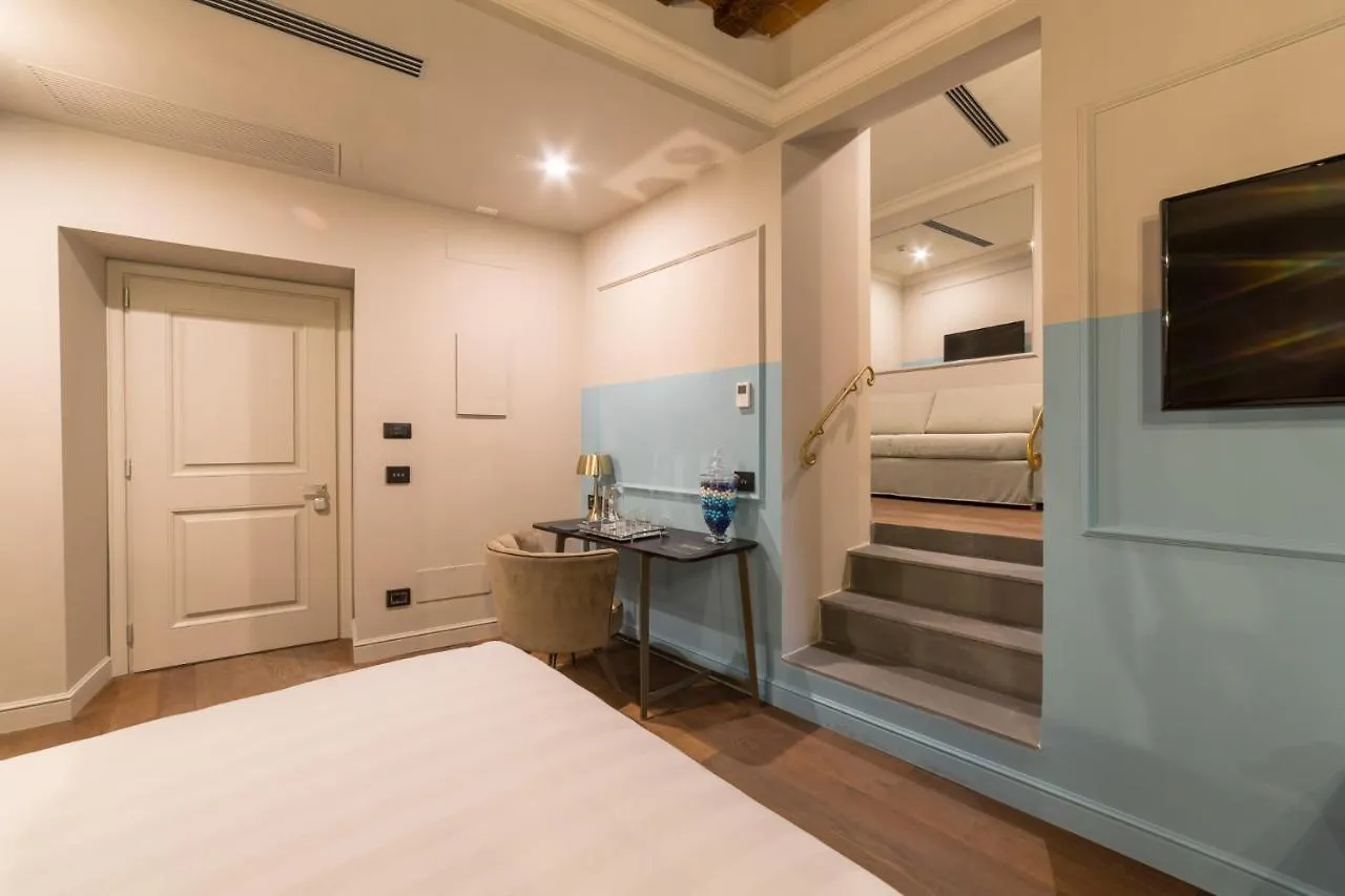 Palazzo 42 - Boutique Hotel & Suites Pistoia 3*,  Italy