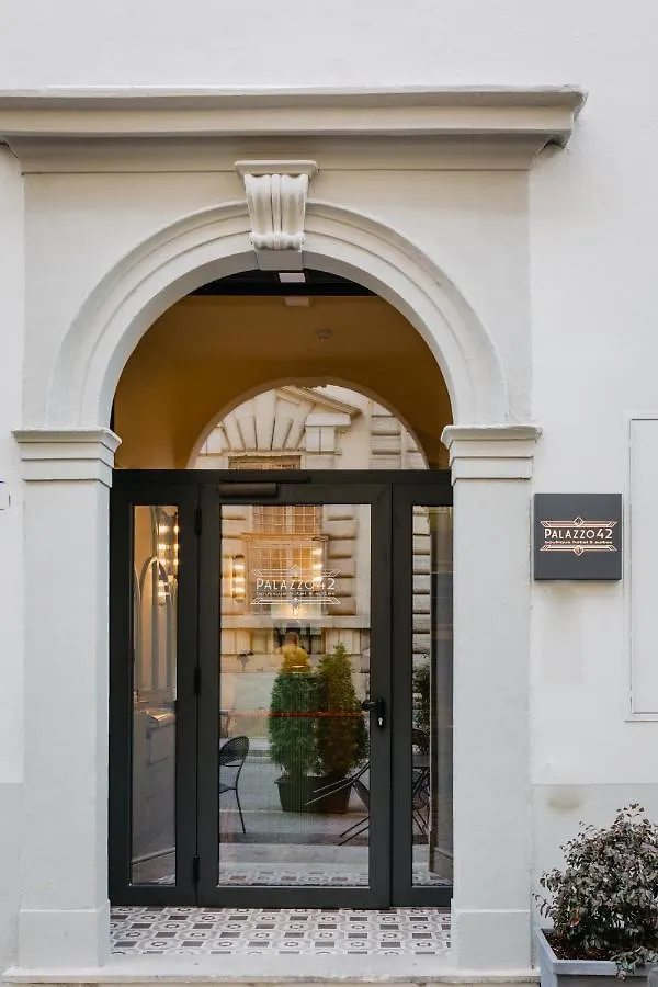 Palazzo 42 - Boutique Hotel & Suites Pistoia